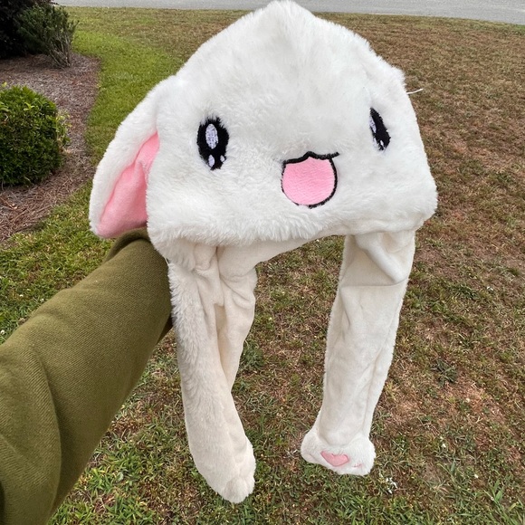 Scene emo white fuzzy bunny hat - Picture 1 of 2